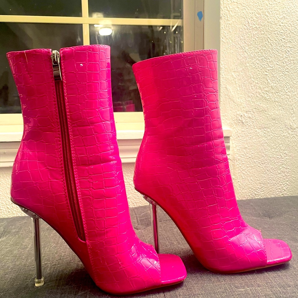 Discontinued Dolls Kill hot pink peep toe high heels with faux crocodile skin.